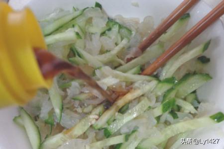 海蜇皮的做法(海蜇皮的做法凉拌)