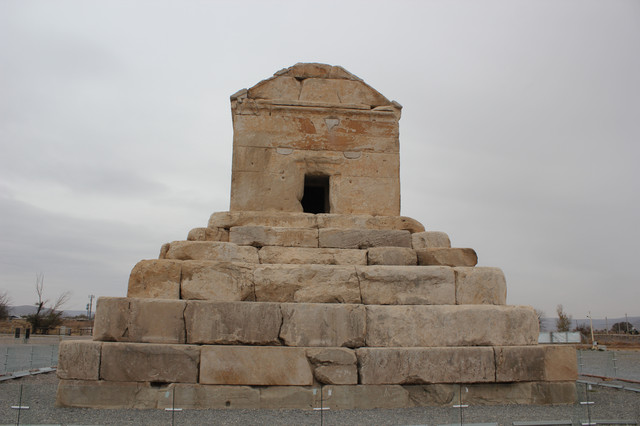 伊朗为什么不叫波斯了（伊朗为什么不叫波斯了百度百科）