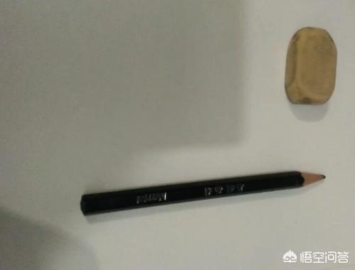 幼儿园小白兔简笔画（幼儿小白兔简笔画图片带颜色）